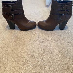 Limelight brown leather heel boots